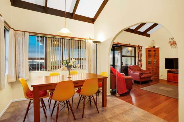 2/132 Golf Road Titirangi_1