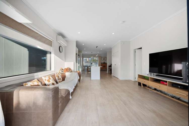 9 Ian Morrison Road Hobsonville_13