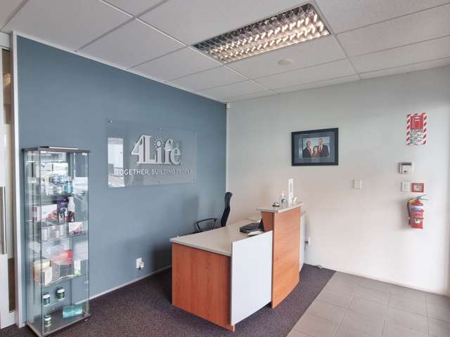 Unit G1/27 William Pickering Drive Rosedale_3