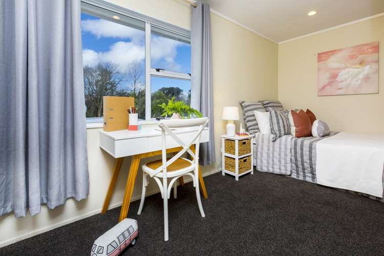 1 Deller Grove Silverstream_19