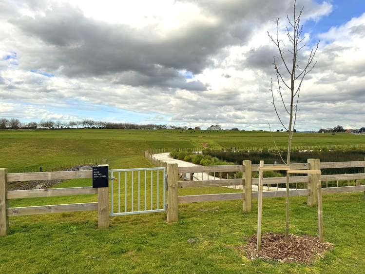 69 Karaka Village Parade_4