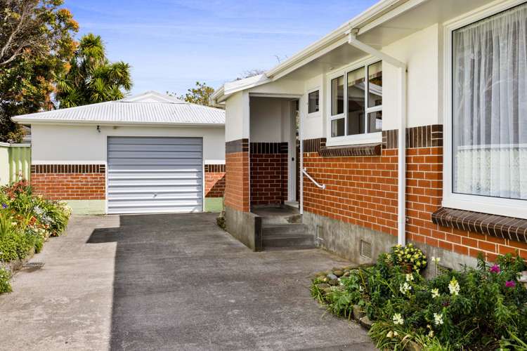 75 Domett Street Waitara_24