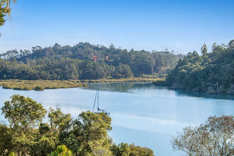 13 Deborah Place Okura_35