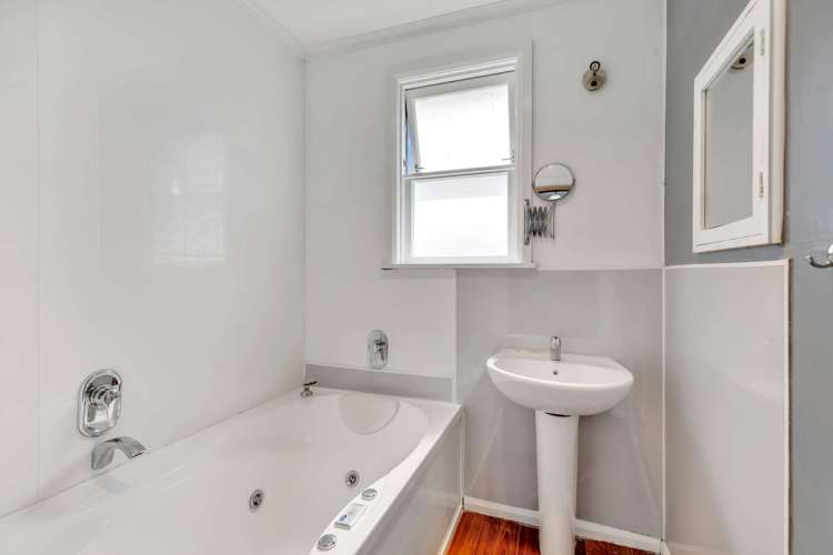 23 Leeds Street Milson_17