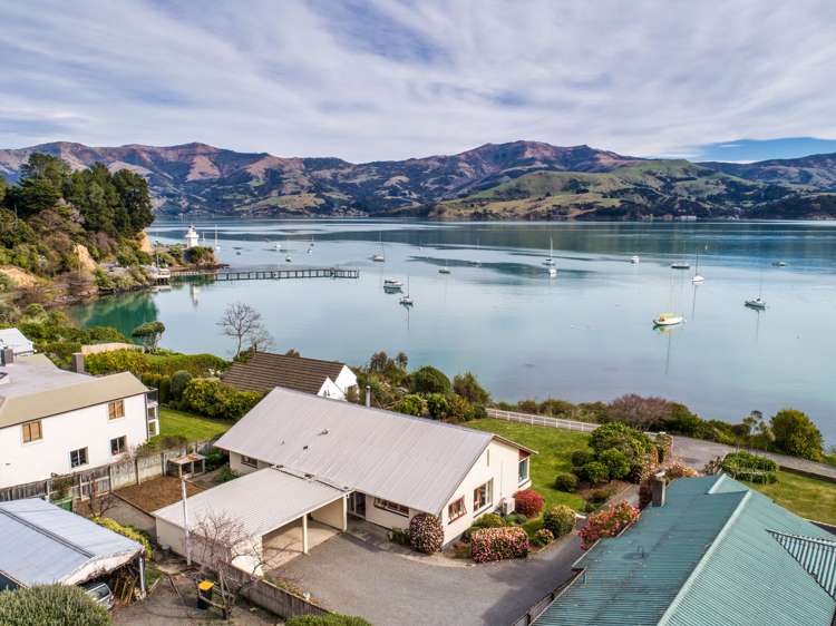 113 Beach Road Akaroa_19