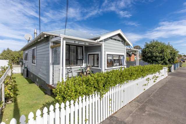 13 Waverley Street Waipawa_1
