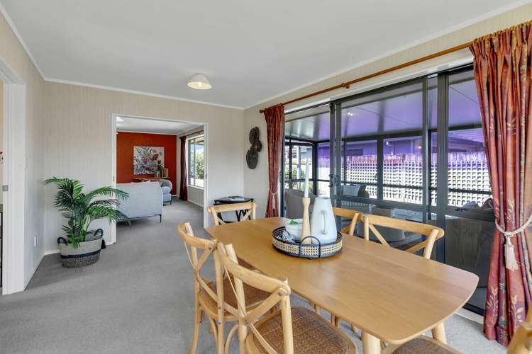 16 Meridian Grove Kelvin Grove_10