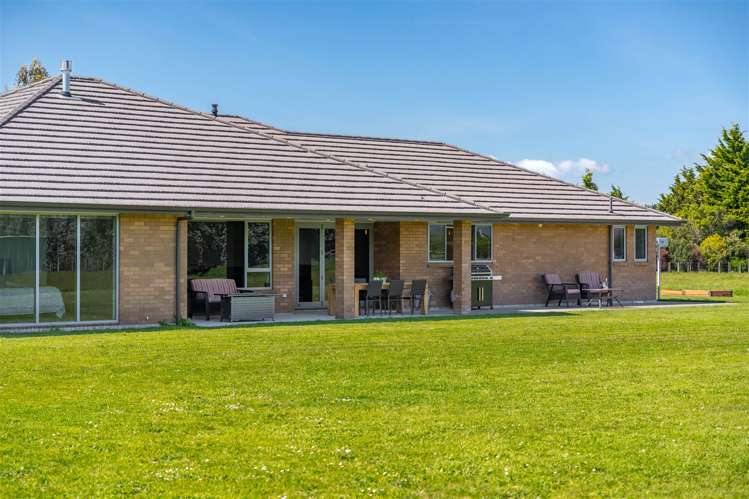 65 Andersons Line Carterton_21