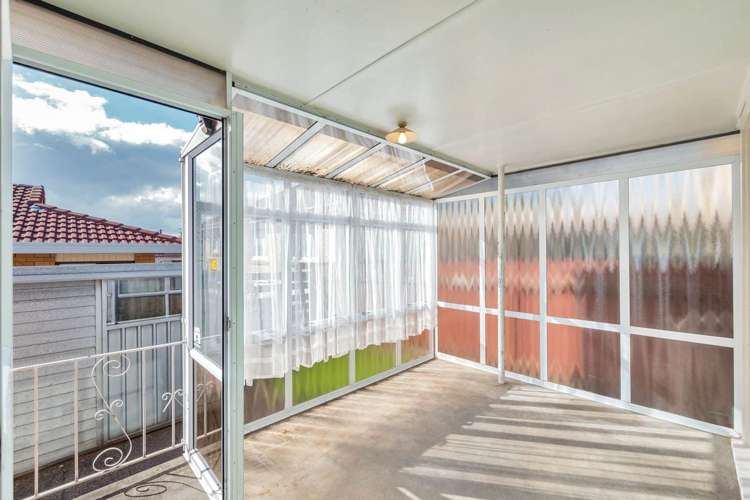 2/18 Prictor Street Papakura_6