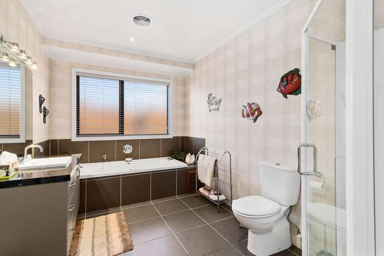 25 Devoy Drive Owhata_17