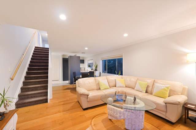 16B Charlenne Close Ranui_1