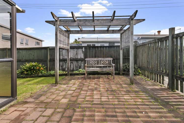 2/15 Clarke Road Onehunga_14