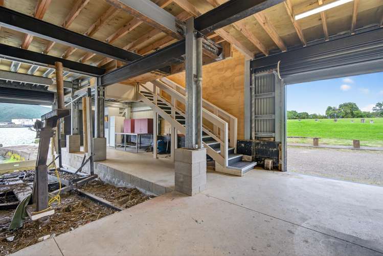 Boat Shed/19 Hikoikoi Reserve, Marine Parade Petone_22