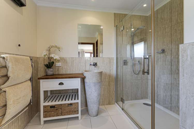 47 Champion Road Richmond_10