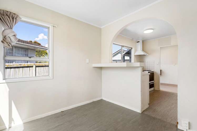 39 Frobisher Way Clendon Park_14