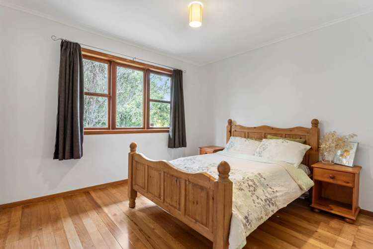 1 Rimutaka Place Titirangi_7
