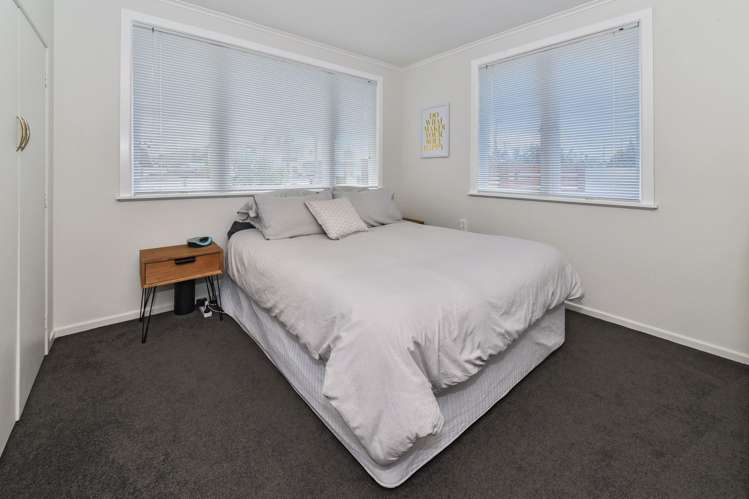 34 Beaumonts Way Manurewa_5