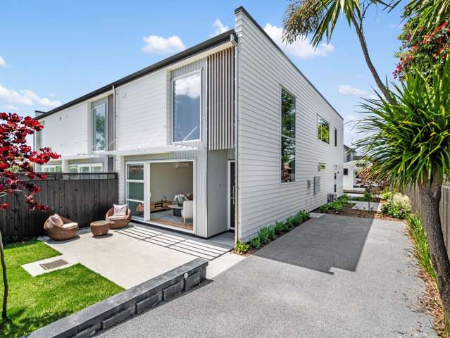 Three-bedroom Townhouses