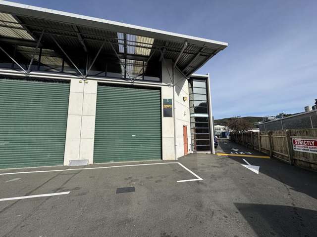 Secure warehouse and office in Tawa