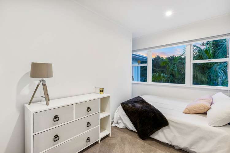 8 Daffodil Street Titirangi_16