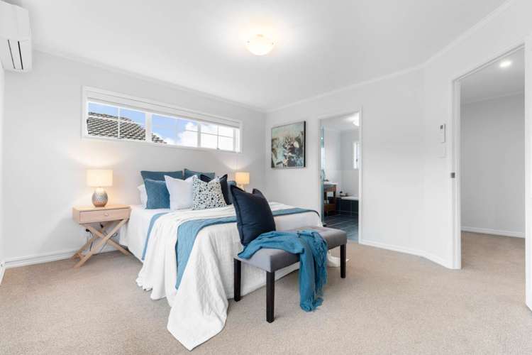 1/1 Folkestone Street Murrays Bay_7