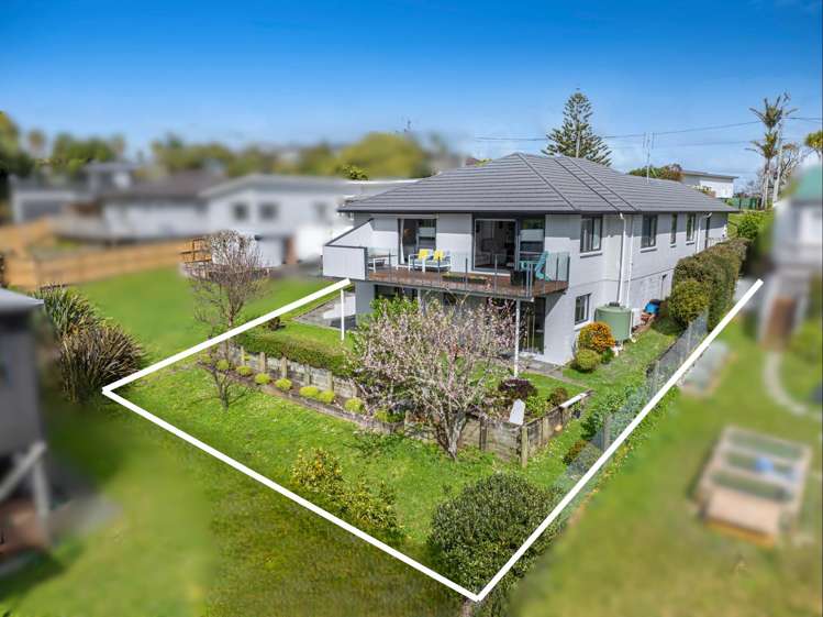 7 Moffat Road Red Beach_21
