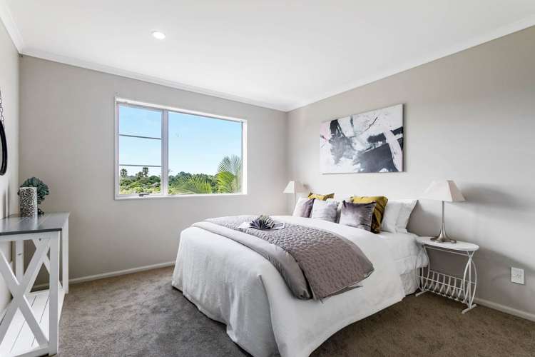 7 Savona Drive Flat Bush_12