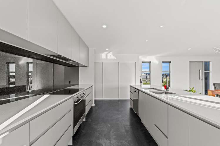 76 Summers Road Darfield_6