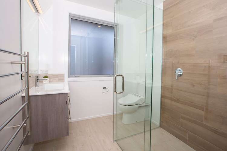 5 Margaret Shields Avenue Aotea_16