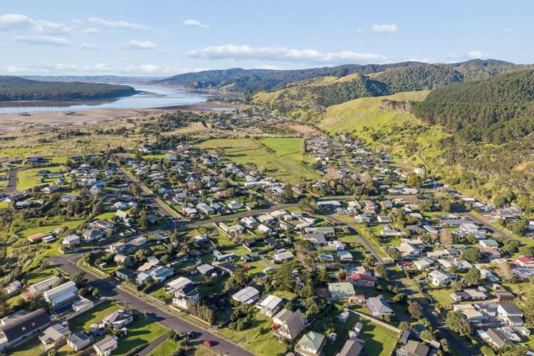 14 Ocean View Road Port Waikato_24