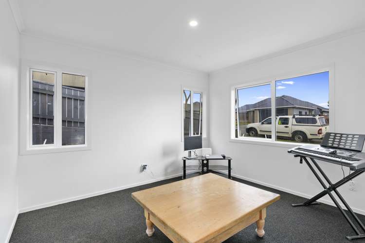 85 Redvers Drive Belmont_17