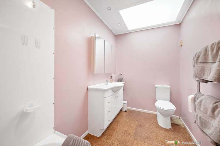 8 Calgarry Avenue Thorndon_13