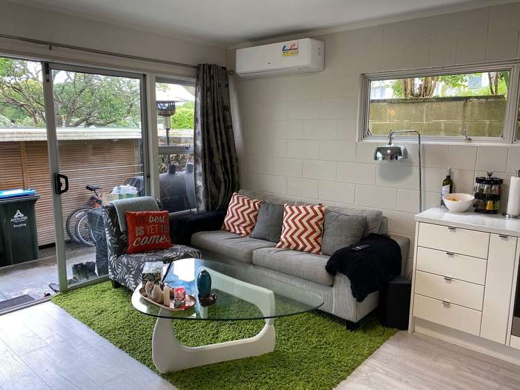 1/23B Hillsborough Road_0