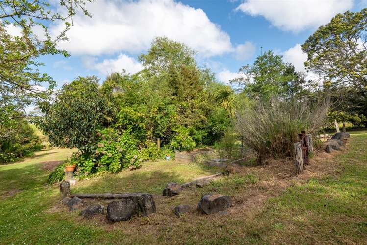 44 Wintour Road Waimauku_13