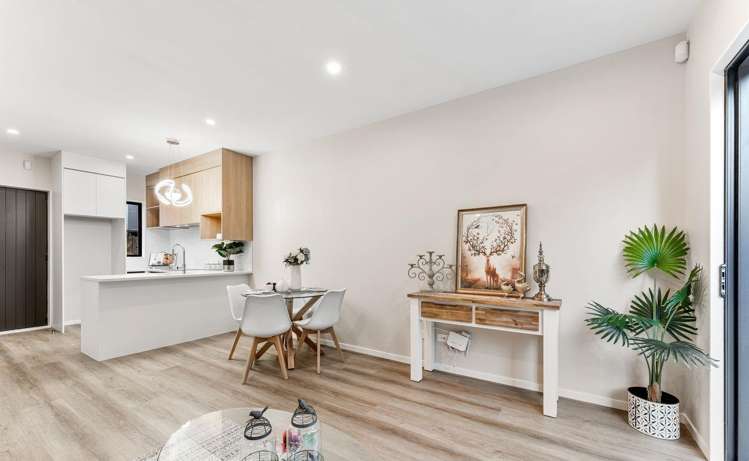 15 Don Oliver Lane Glen Eden_8