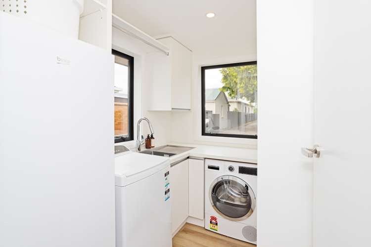 160 Chelmsford Street Windsor_14