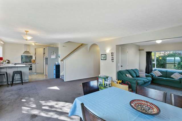 8a Fernwood Court Woodridge_3