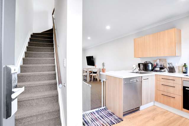 5/13 Palmerston Street Hamilton Central_1