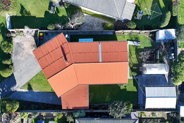 14 Tennyson Crescent Stoke_25