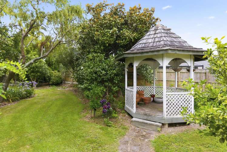 4 Lakewood Grove Levin_35