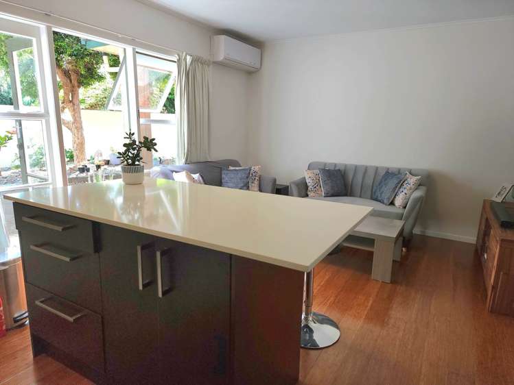 2/78 Waiatarua Road Remuera_11