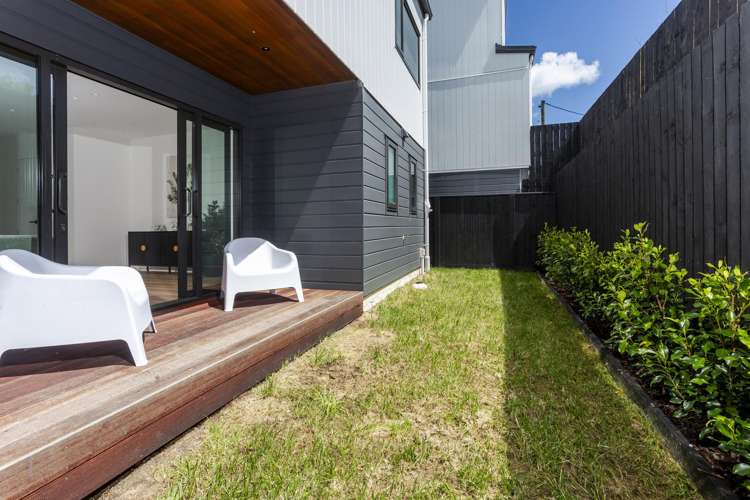 2/30 Kiteroa Terrace Rothesay Bay_14