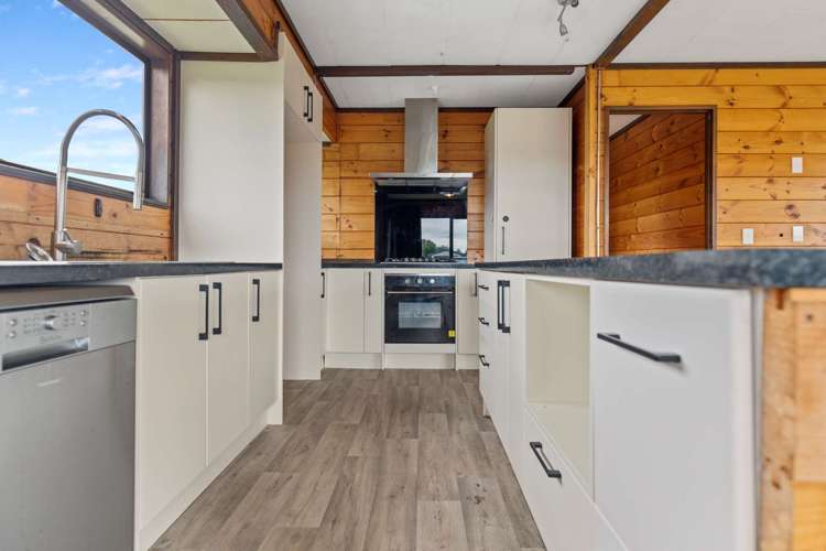 169 Windermere Drive Poike_3