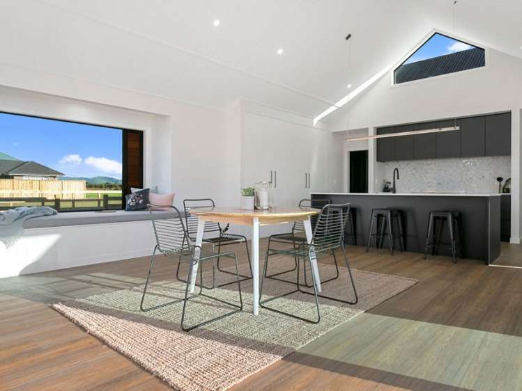 37 Alan Livingston Drive Cambridge_9