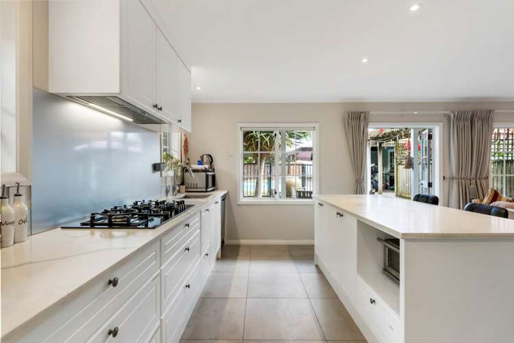 12 Rewi Road Royal Oak_5