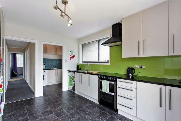 28 Denise Crescent Hornby_2