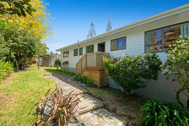 16 Dobell Road Stanmore Bay_2