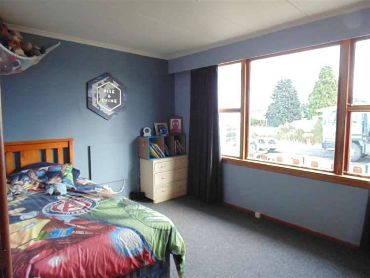 18 Helena Street Lumsden_11