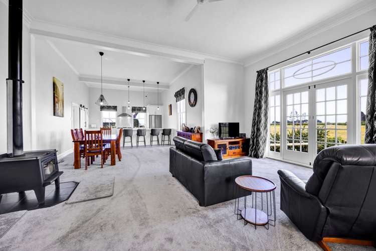 137a Lower Taumaha Road Manutahi_21