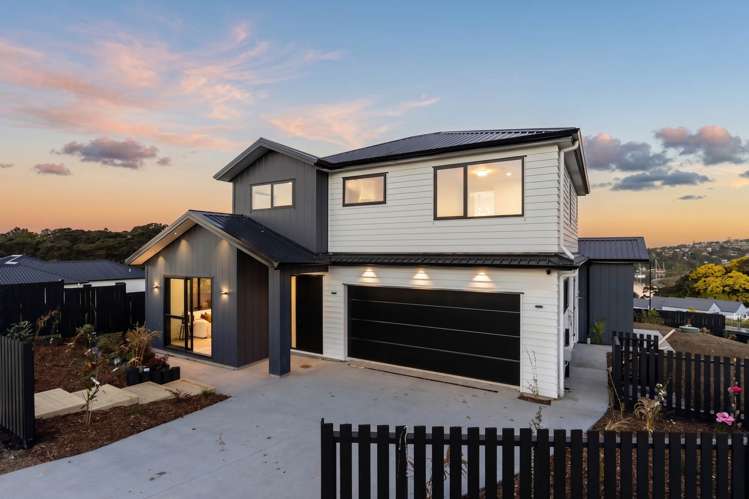 11 Awanui Road Red Beach_34